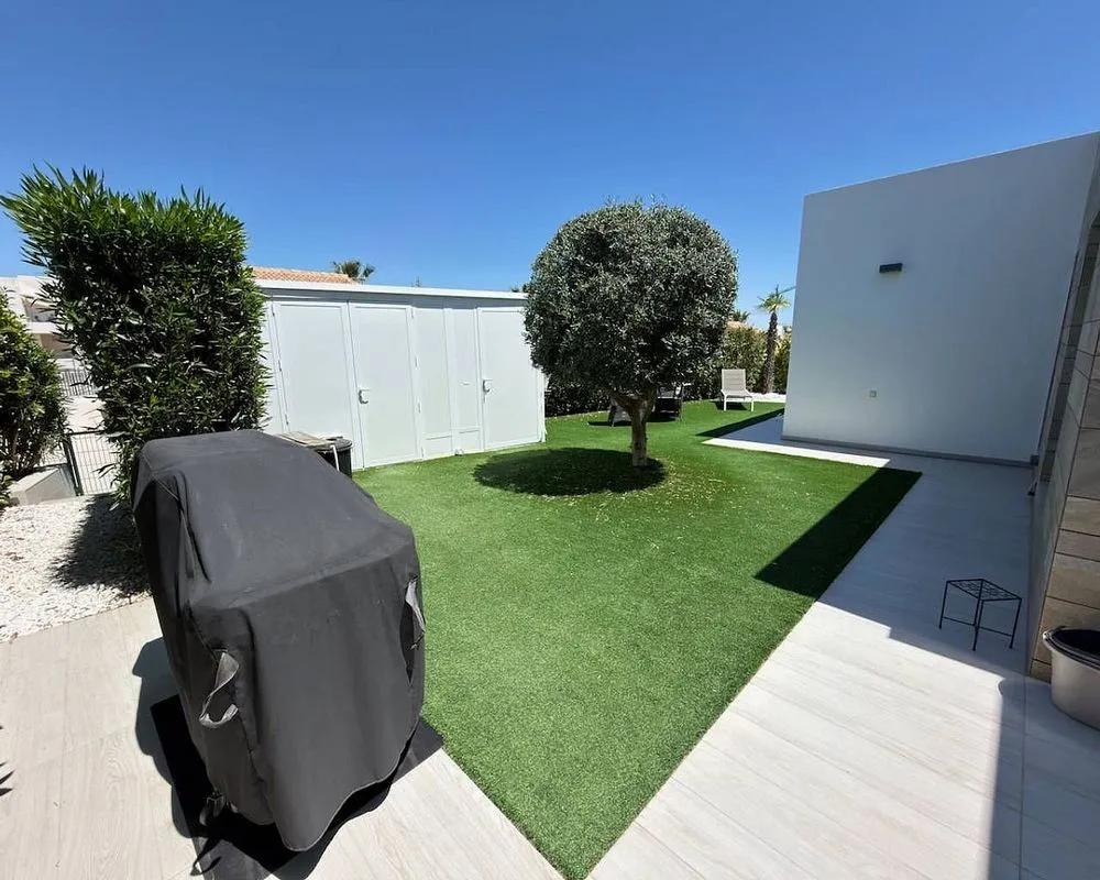 Aed - 3-Bedroom House with Pool in Algorfa