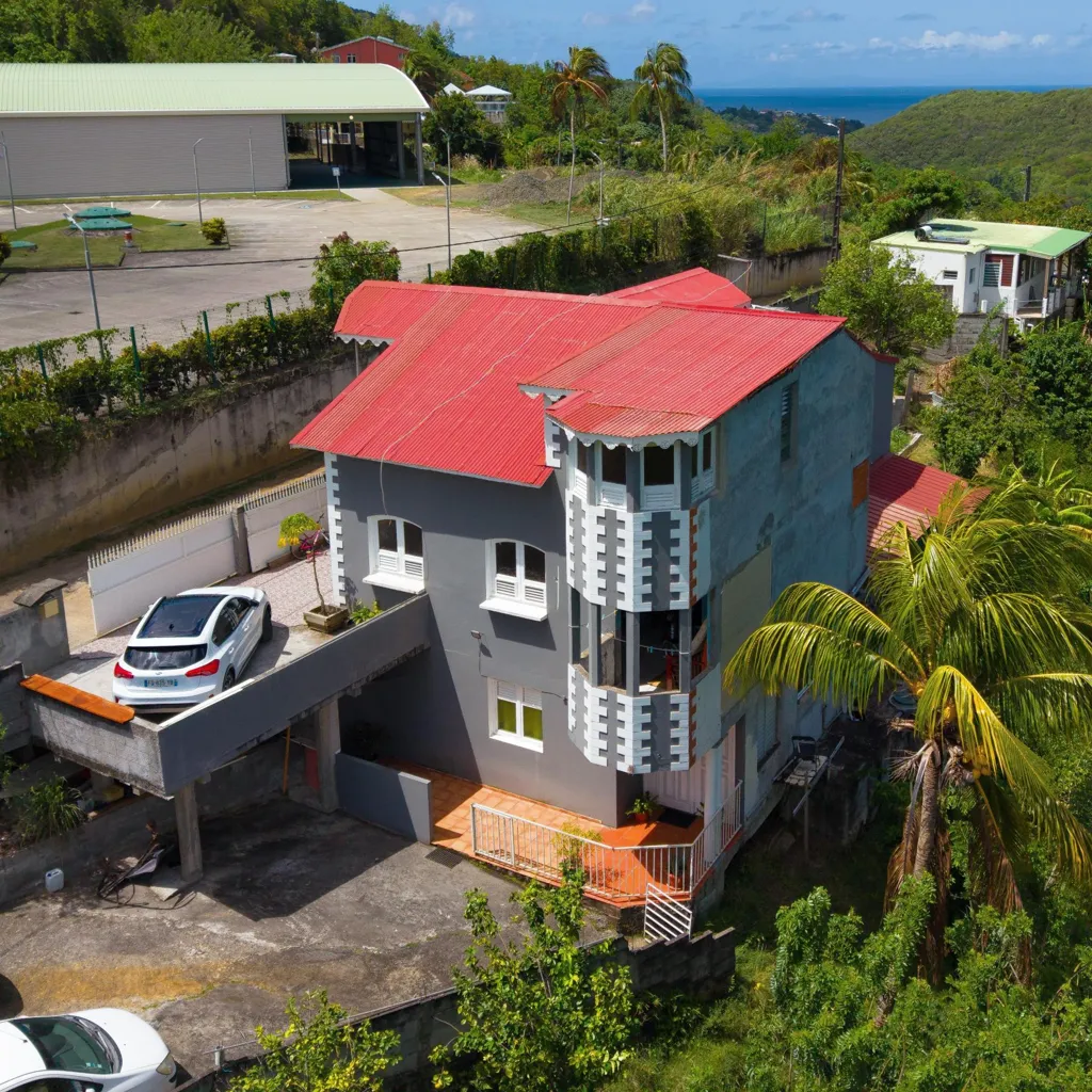 Vista aerea - Three-Unit House with Garden in Rivière-Pilote