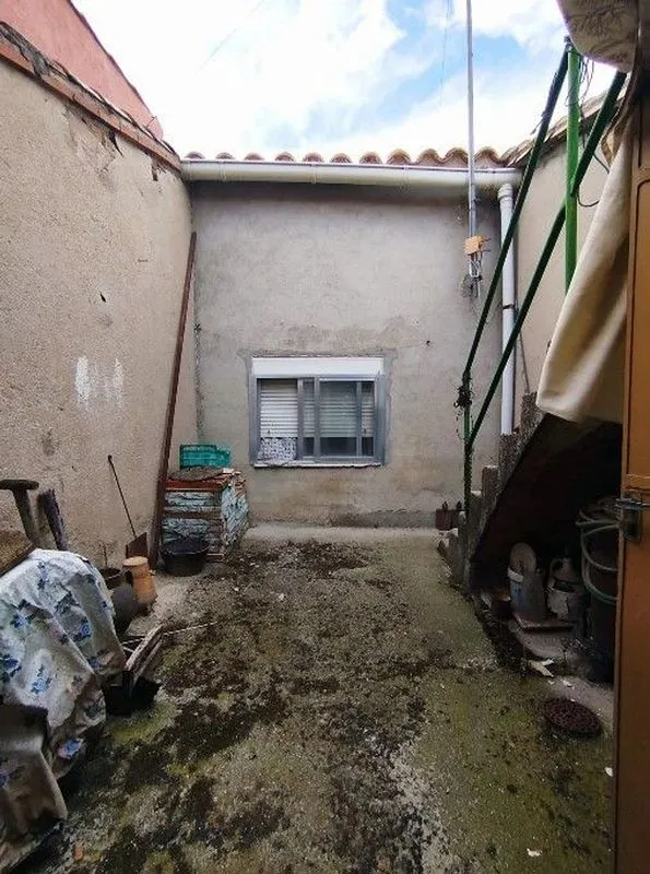 Jardin - Chalet to Renovate in Camarena