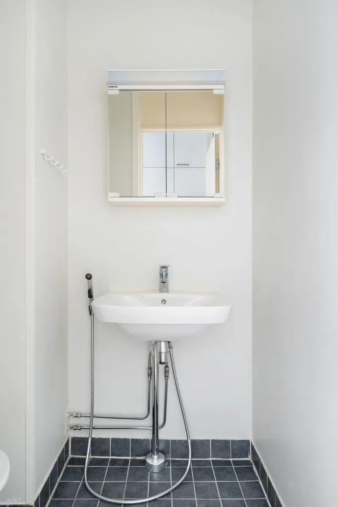 Salles de bain - Three-Room Flat with Balcony in Kauklahti