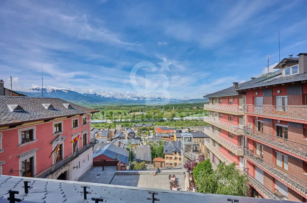 Rõdu - Penthouse with Ascender in Puigcerdà