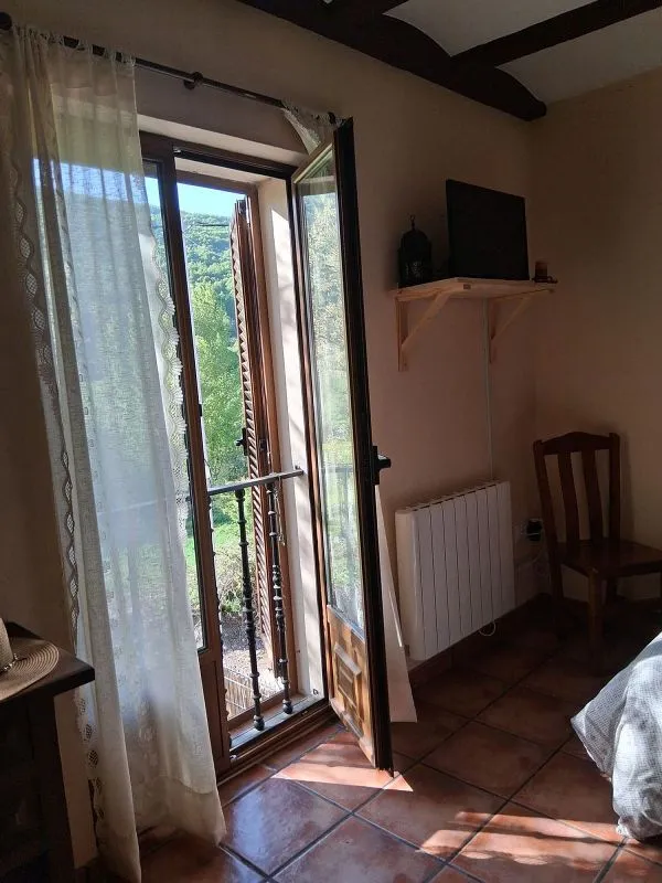 Magamistoad - Stone House with Garden in Palencia Mountains