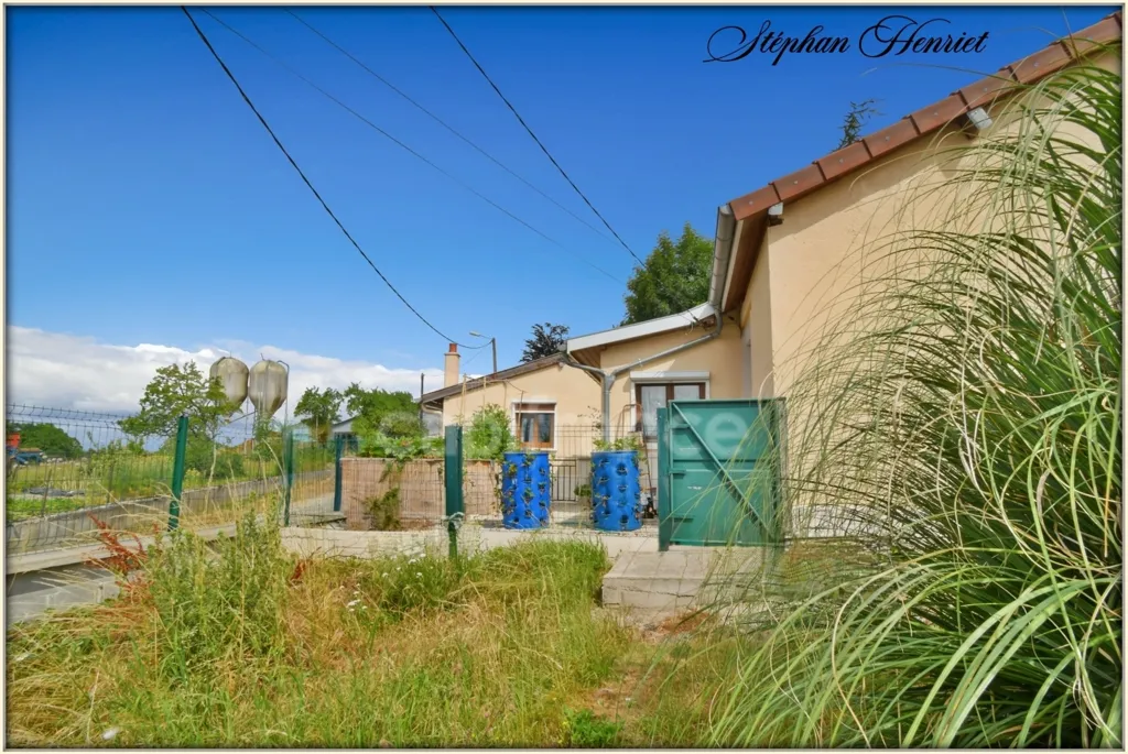 Esterno - Two-Unit House with Income Potential in Ardennes