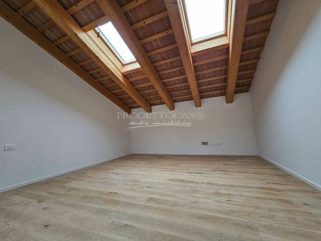 Toad - Luxury Duplex Flat in Historic Villa, Mirano