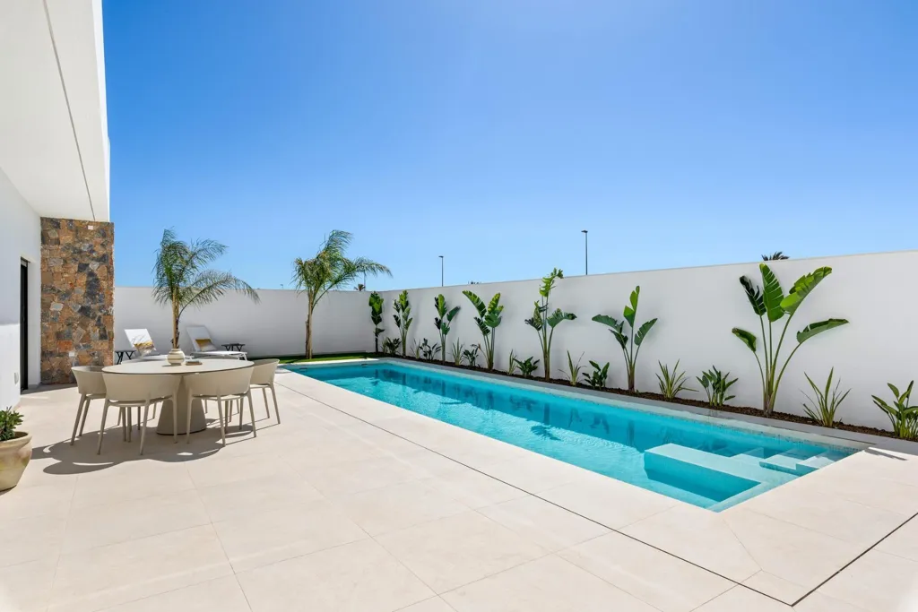 Bassein - Newly Built Villa with Pool in Los Alcázares