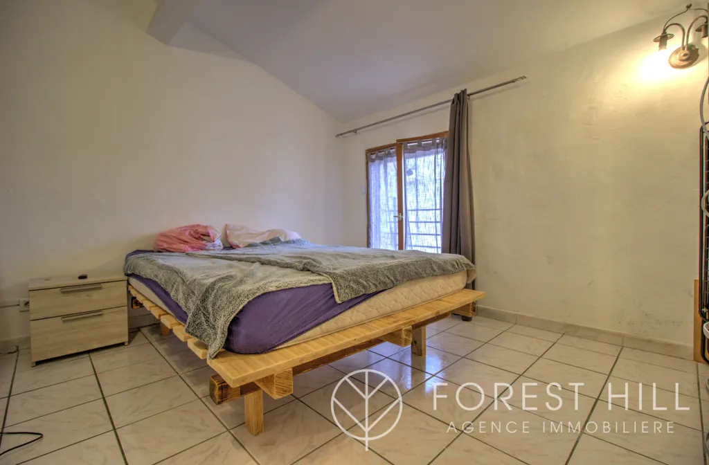 Bedrooms - Village House with Parking in Céret