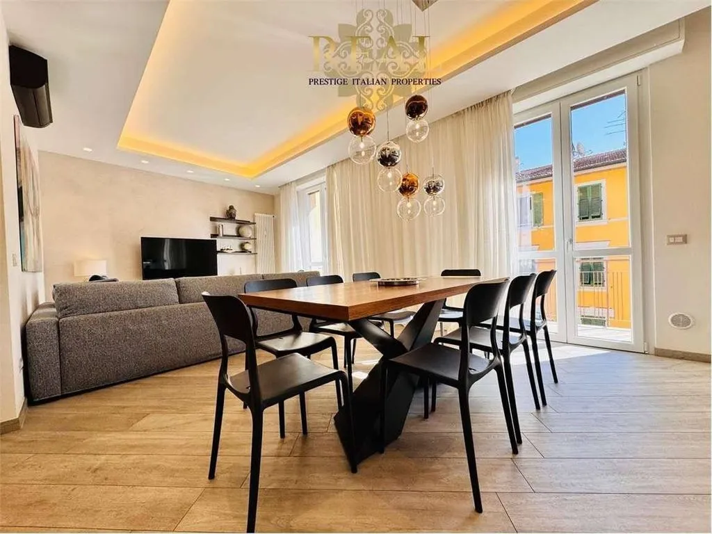 Salle à manger - Luxury Flat with Balcony in San Frediano, Florence