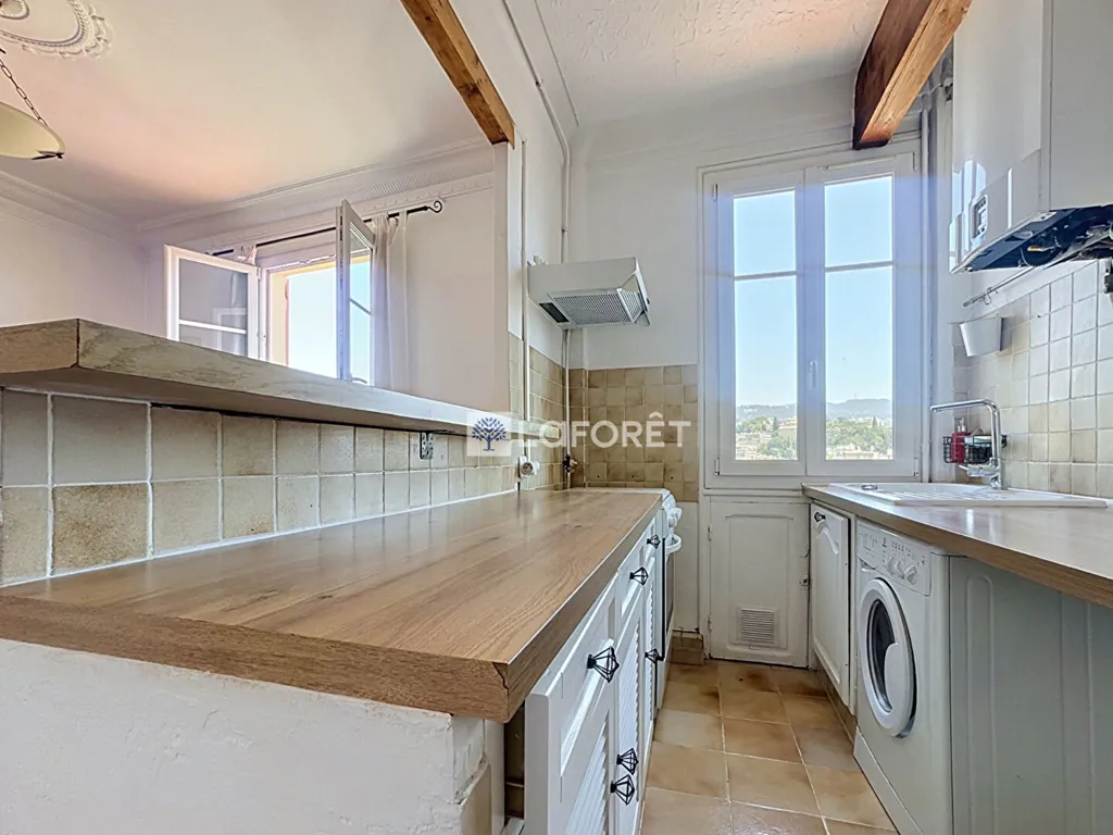 Köök - Charming 2-Bedroom Apartment in Nice