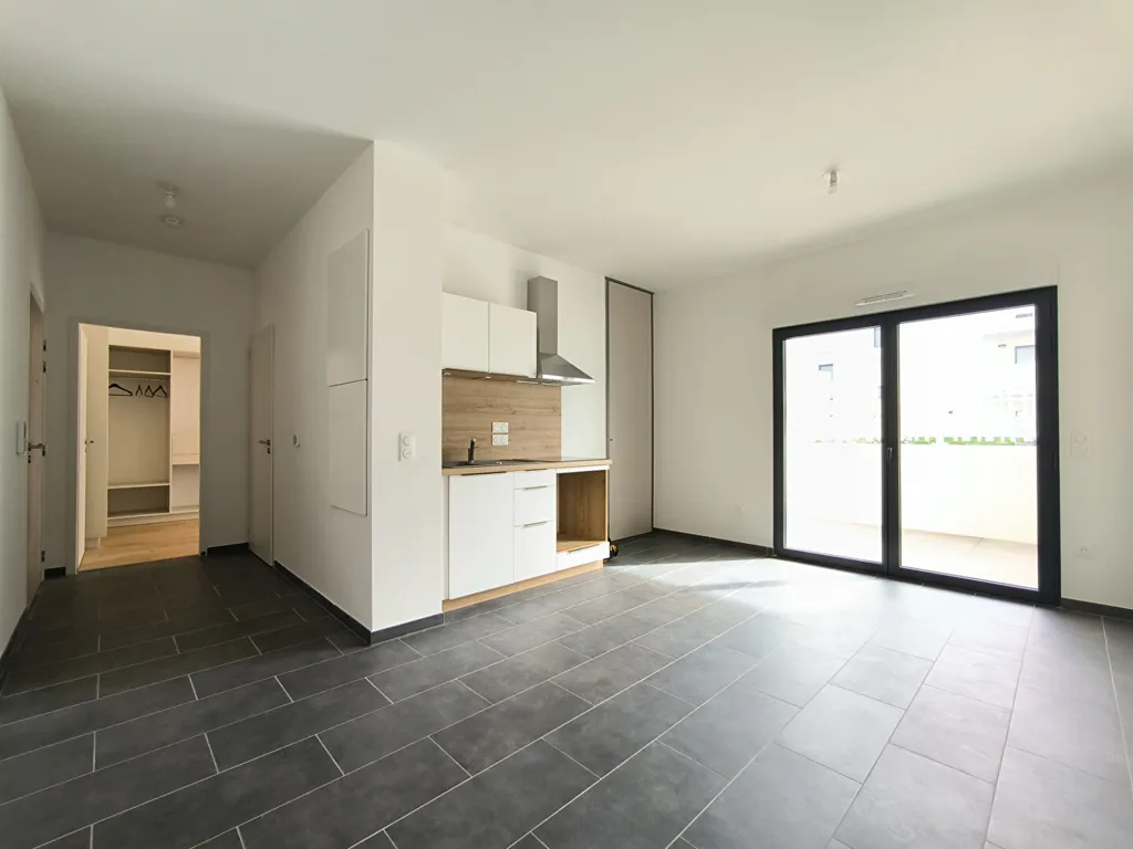Kitchen - New 2-Bed Flat with Canal View in La Rochelle