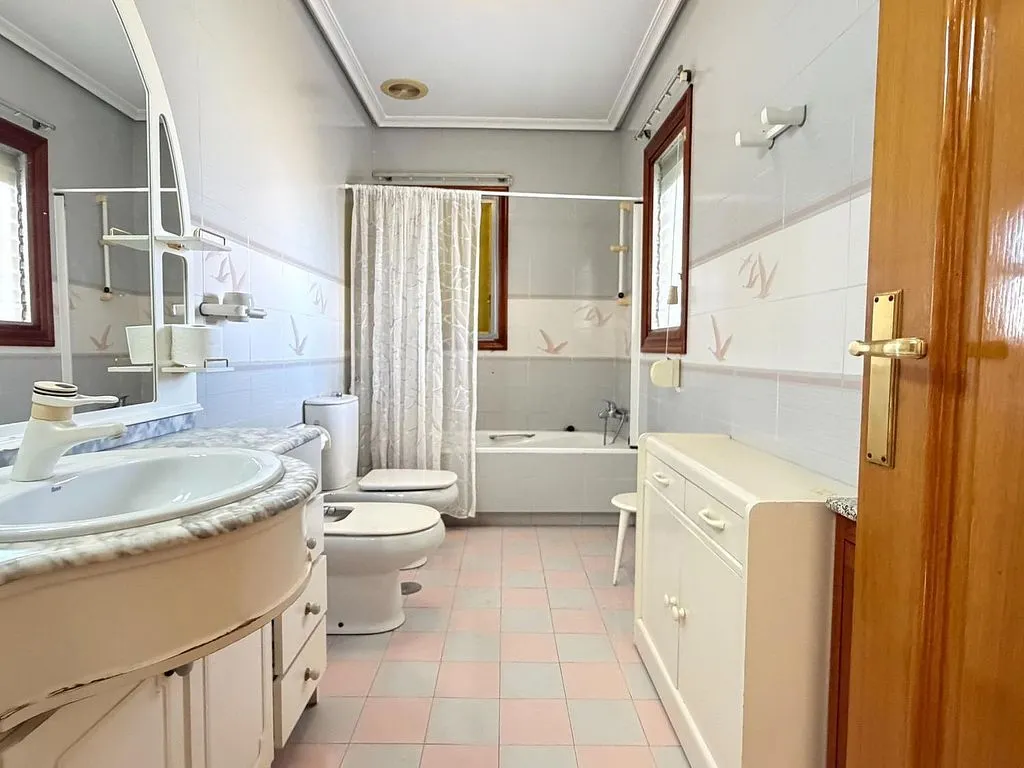 Vannitoad - Chalet with Pool and Terrace in La Puebla