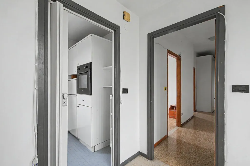 Entrée - Central Parma Apartment with Balcony