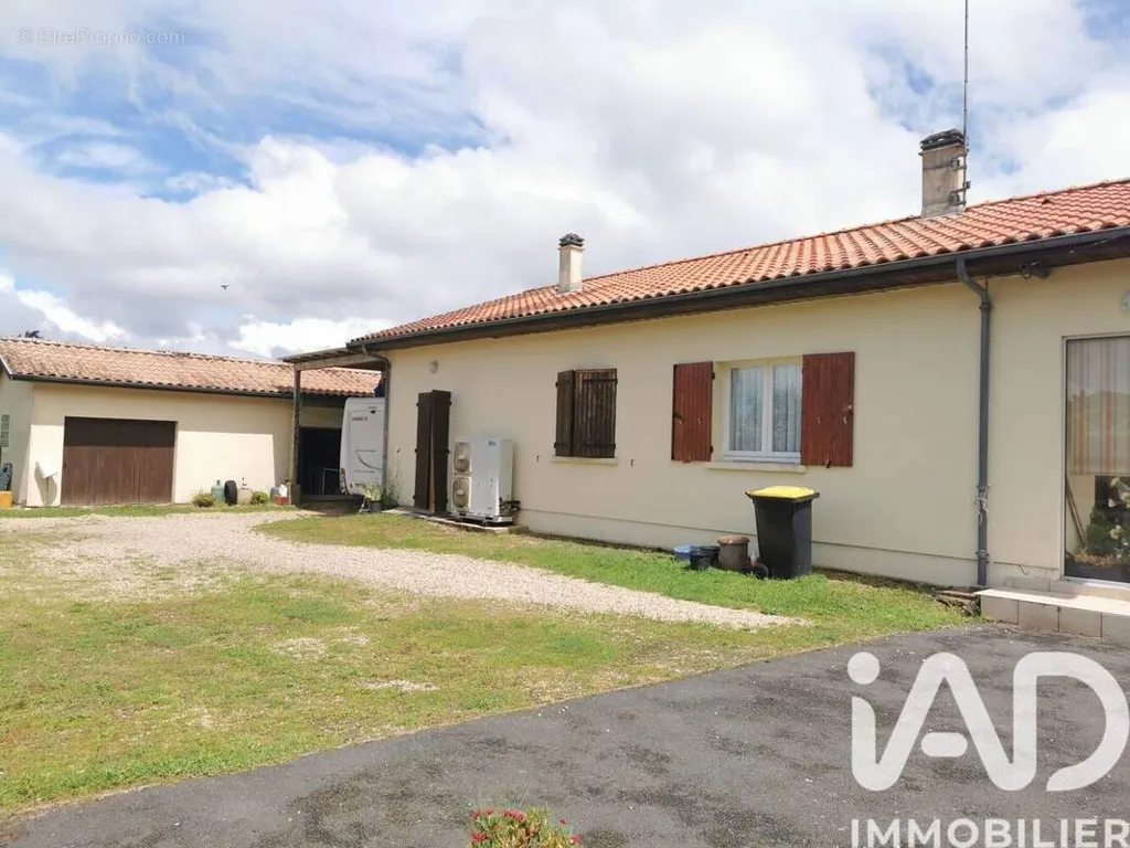 5-room house in Le Pizou