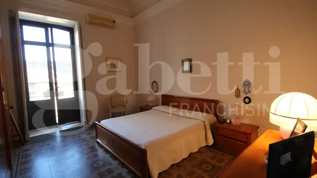 Magamistoad - Refurbished Triplex with Balcony in Catania
