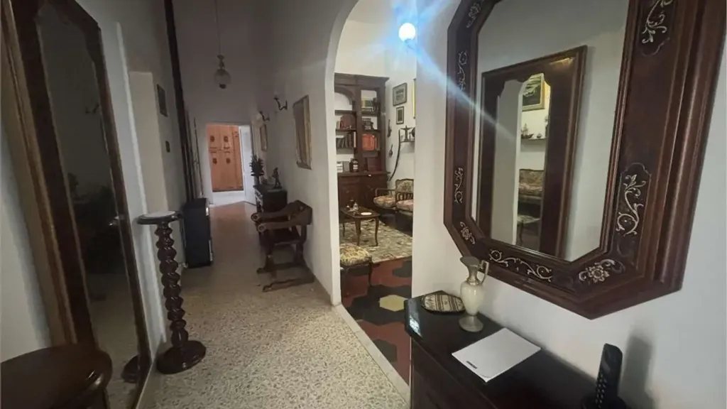 Entrée - Apartment with Balcony in Livorno Centre