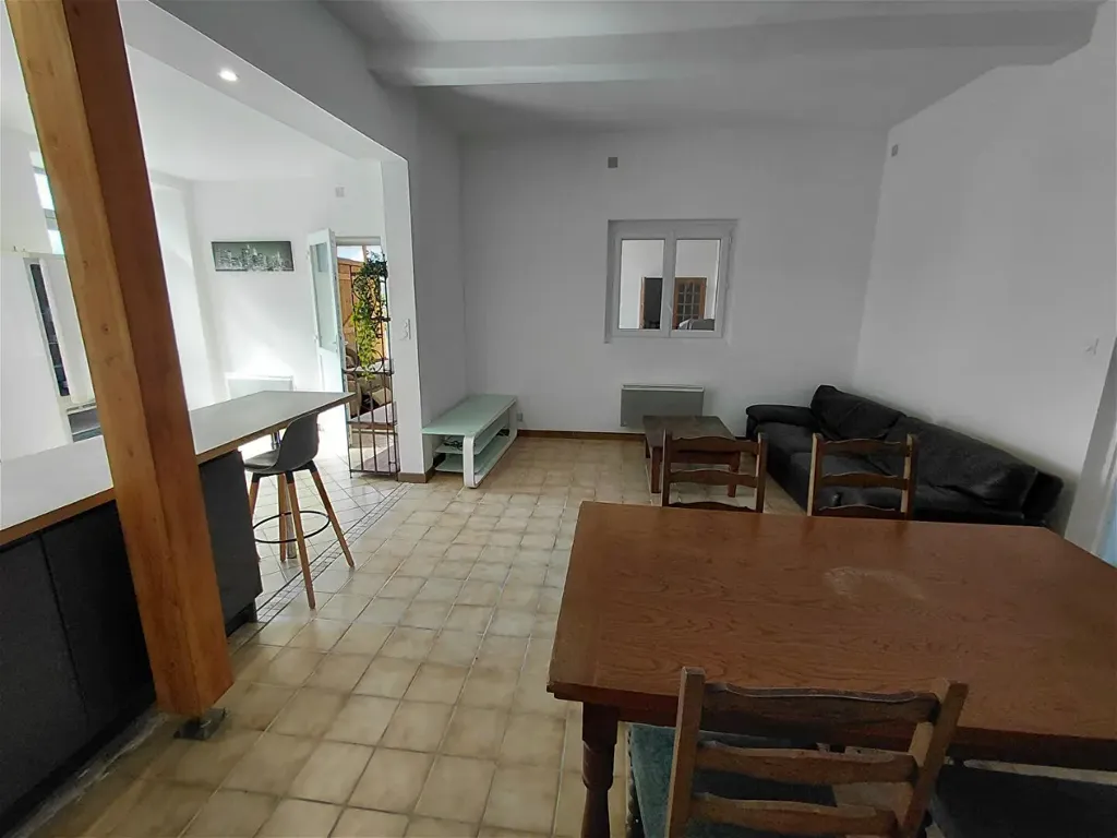 Salle à manger - Grange Réaménagée en Deux Habitations à Bénéjacq
