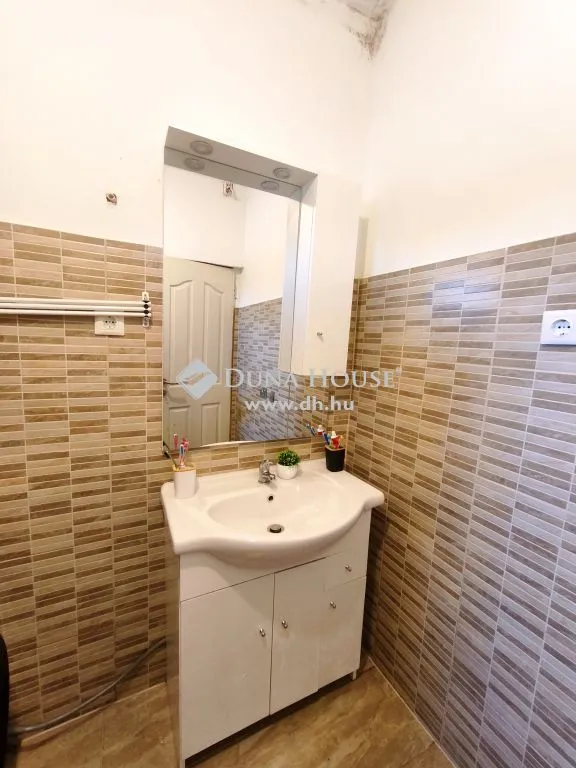 Bagni - Spacious 3-Bedroom Flat near Centre in Ercsi