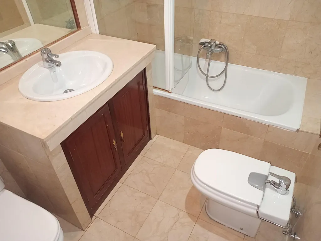 Salles de bain - Spacious Apartment with Terrace in La Florida
