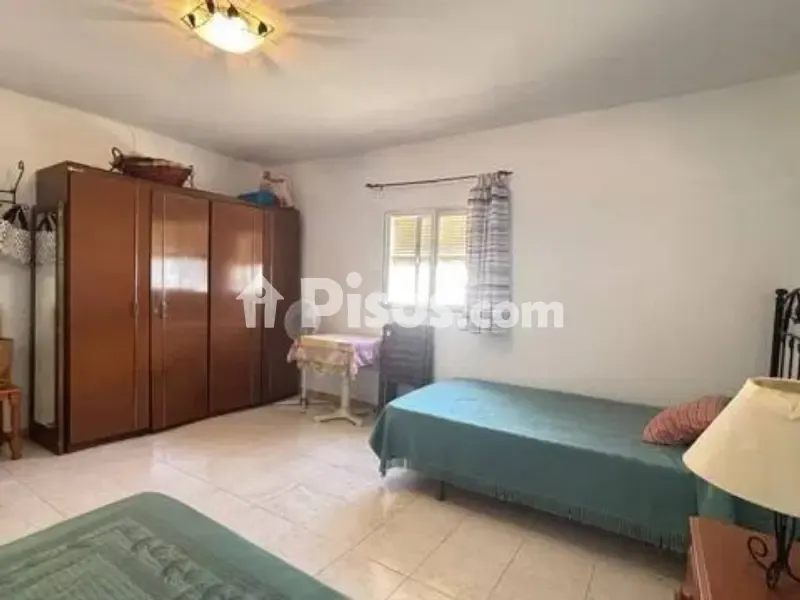 Magamistoad - Terraced House with Terrace in Plines