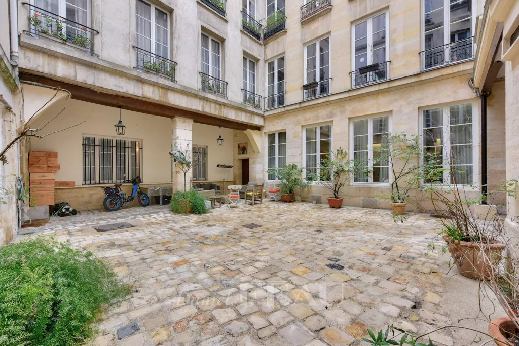 Giardino - Duplex Apartment with Courtyard View in Paris 4th