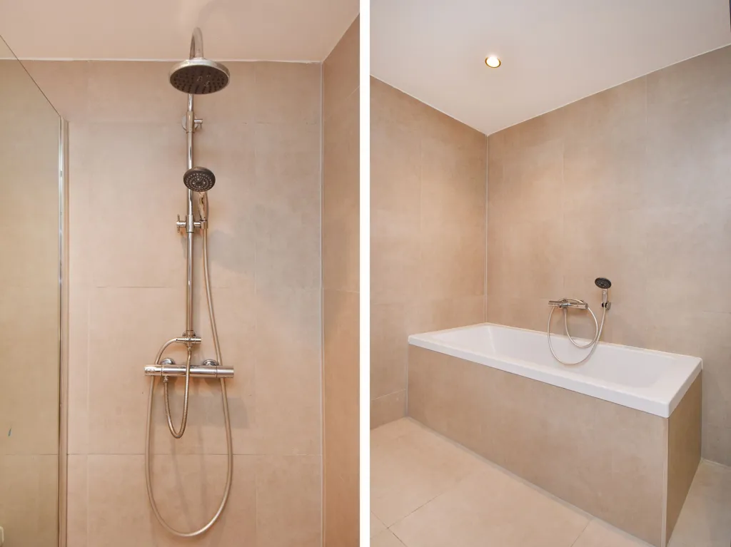 Salles de bain - Renovated Apartment with Balcony in Rotterdam