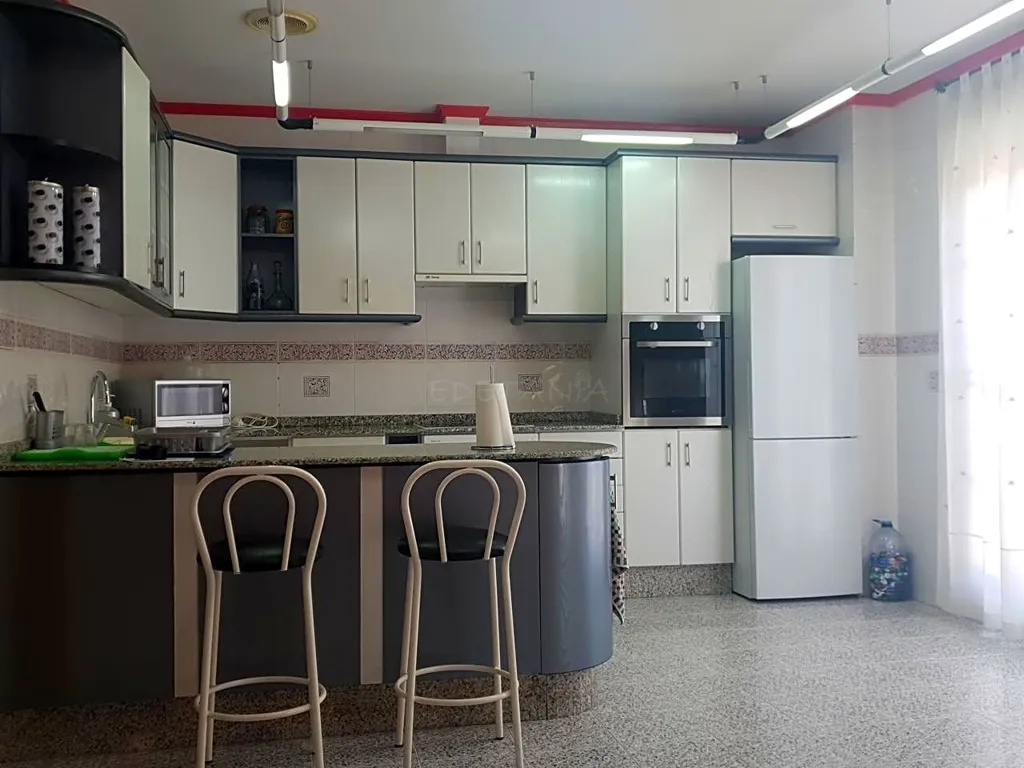Köök - Spacious House with Terrace in Moncada