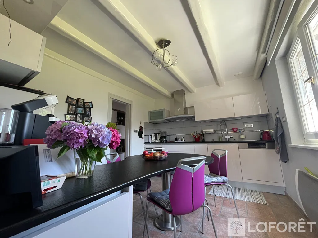 Kitchen - Well-Maintained House with Garden in Mandeure