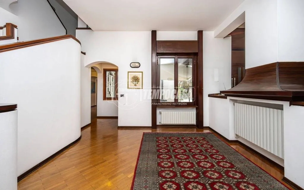 Hallway - Luxury Villa with Pool in Melzo, Lombardy