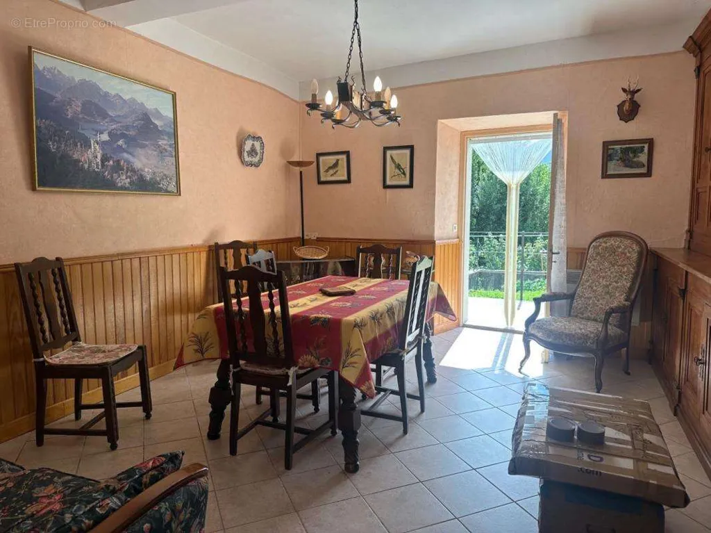 Maison 7 pièces à Verdun