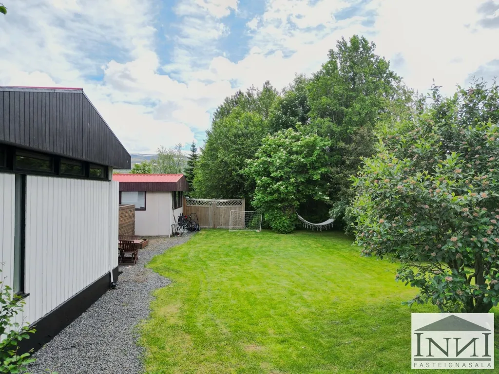 Giardino - Single-Floor House with Garden in Laugavellir