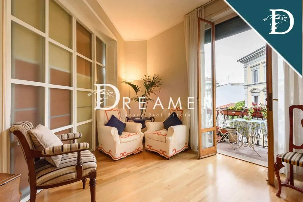 Magamistoad - Luxury Apartment with Balcony in Florence