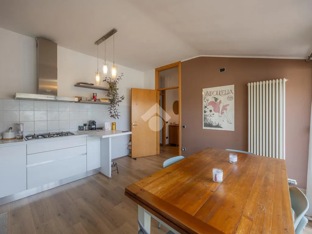 Sala da pranzo - 4-Bedroom Apartment with Terrace in Dolcè