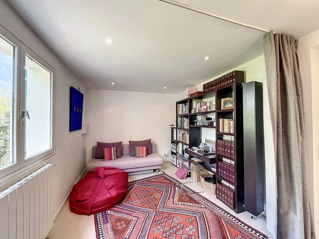 Chambres - Villa Luxueuse avec Piscine à Antibes