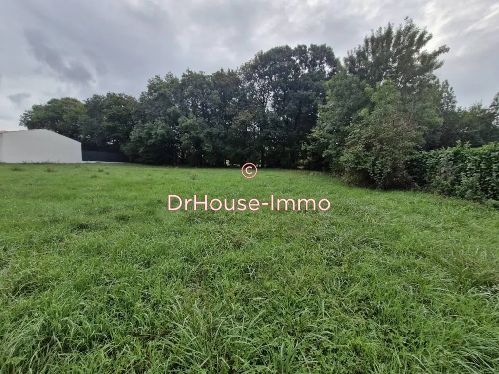 Aed - Constructible Land in Aiffres
