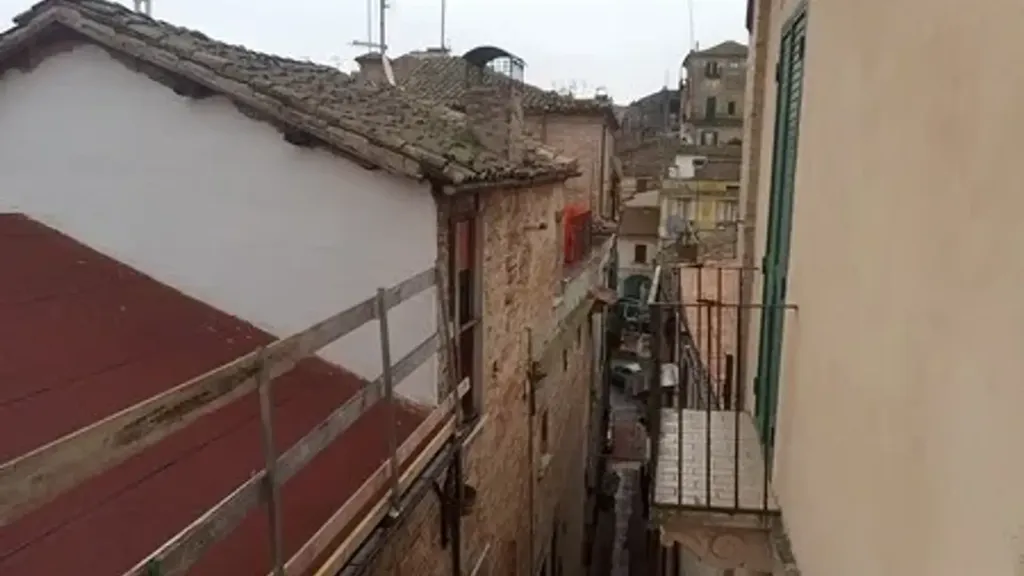 Välivaade - 4-Storey House with Panoramic View in Lanciano