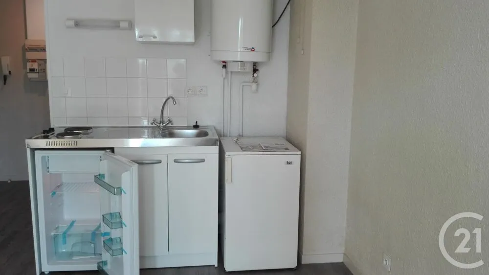 Cuisine - Studio en RDC avec Parking à Joigny