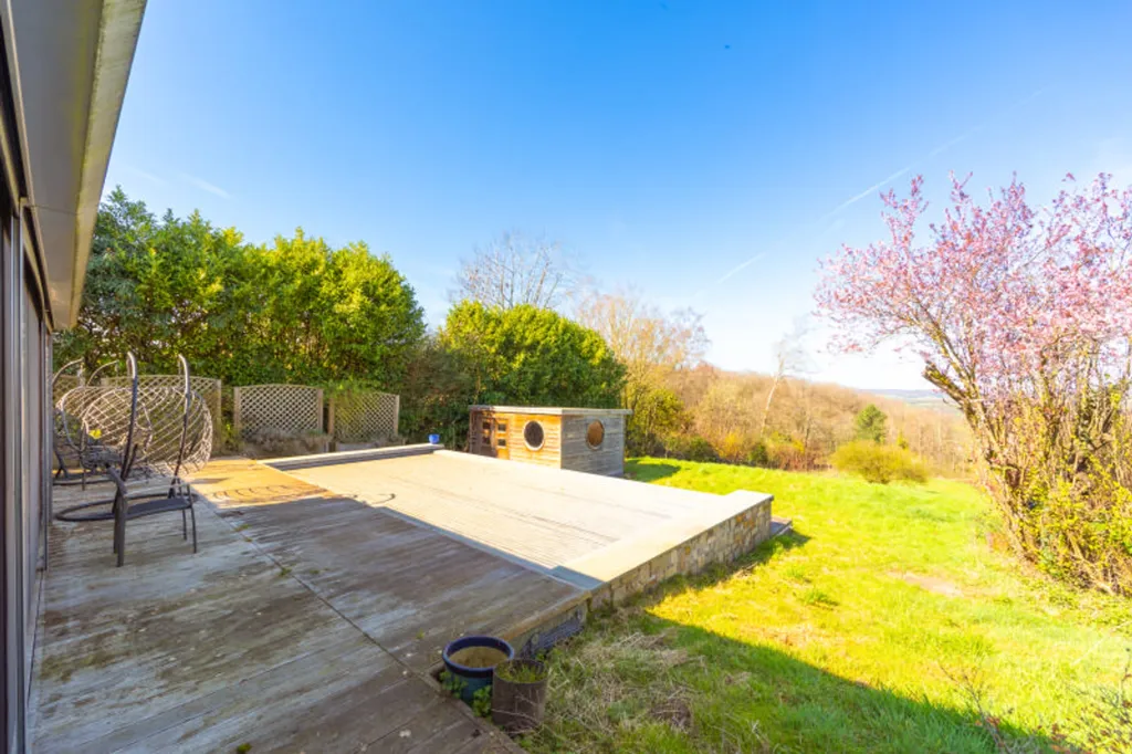 Terrasse - Maison de Caractère avec Piscine à Xhoris