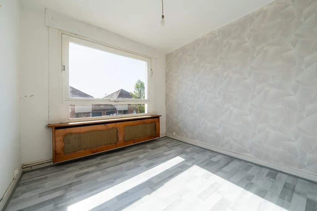Pièces - Maison Familiale avec Terrasse à Roost-Warendin