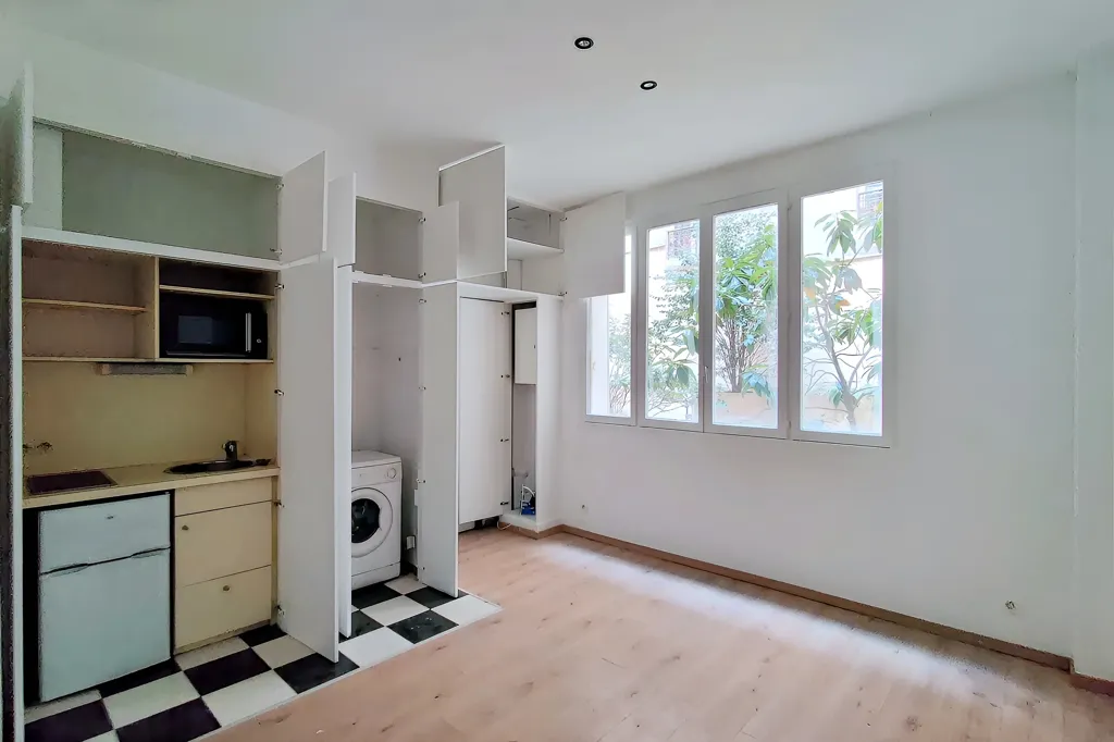 Köök - Renovated Studio with Garden View in Paris
