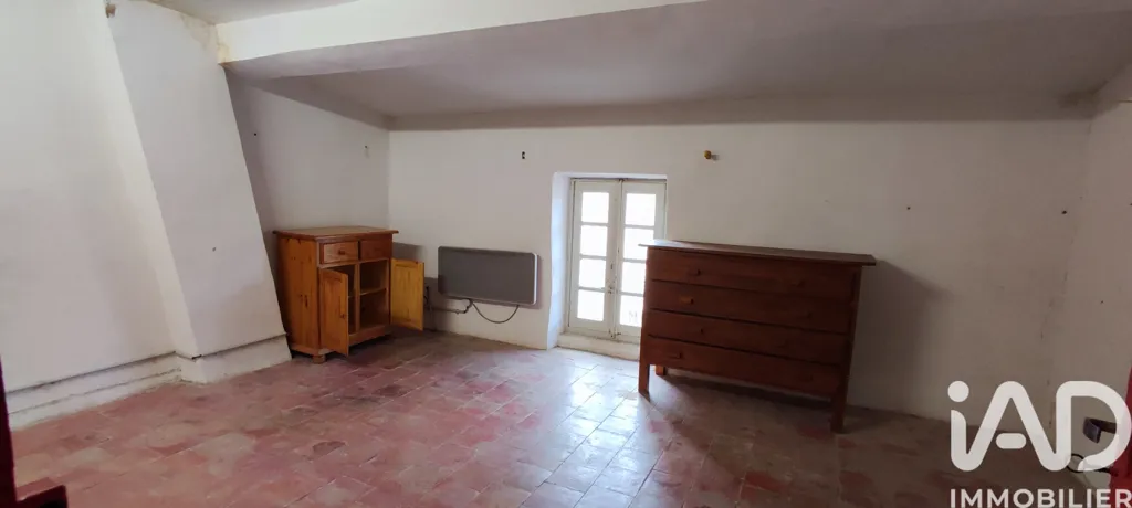 Pièces - Maison de Caractère avec Piscine à Adissan