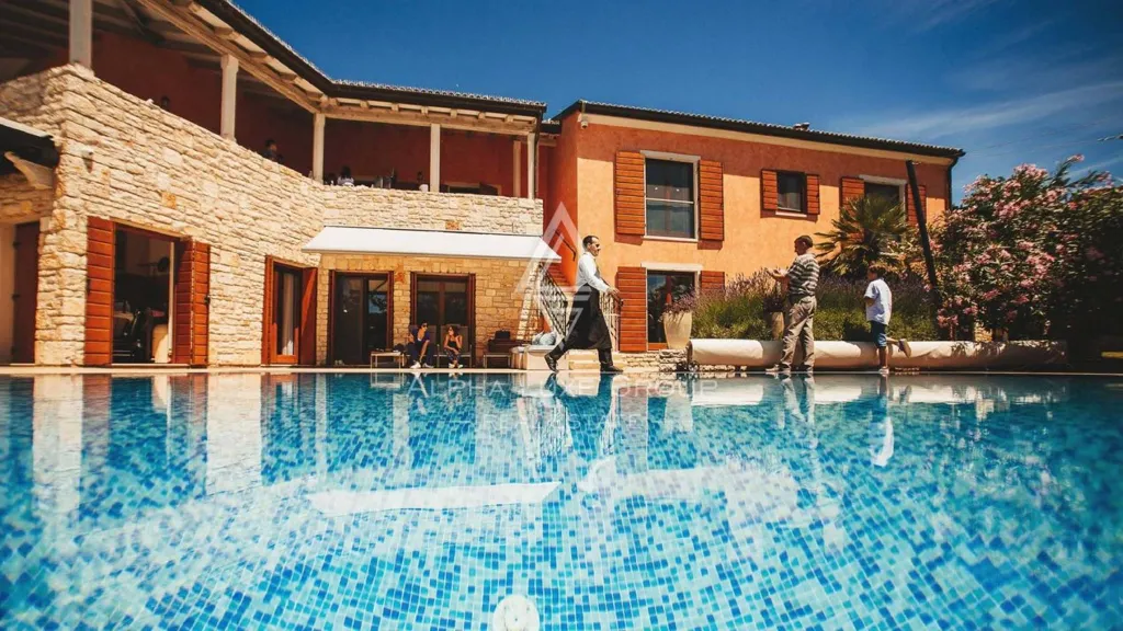 Piscine - Modern Villa with Expansive Garden in Rovinj
