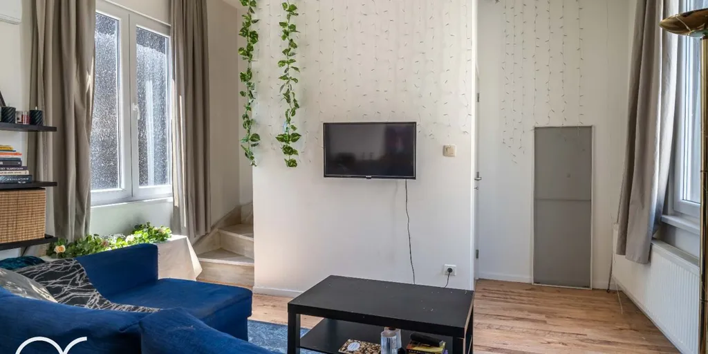 Séjour - Appartement Rénové à Ledeberg, Proche des Transports