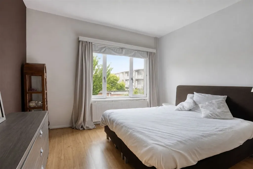 Chambres - Maison Rénovée avec Jardin à Edegem