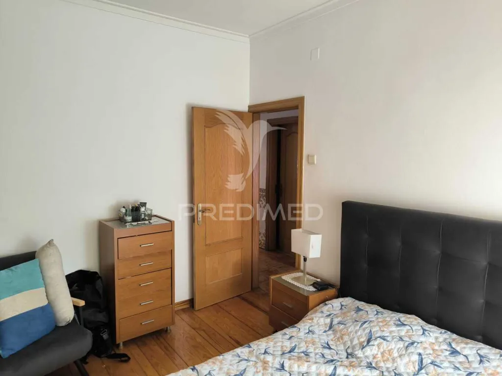 Bedrooms - Converted T2 Apartment with Varandas in Sacavém Centre