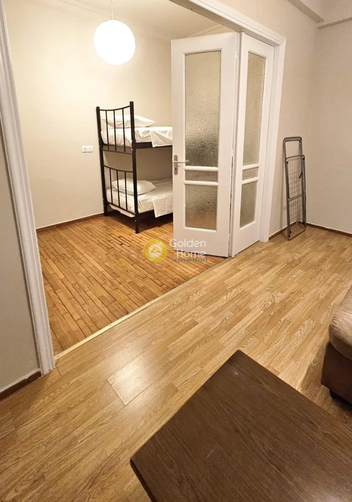 Séjour - Renovated Apartment with Balcony in Athens Centre