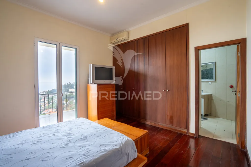 Magamistoad - Potential Hostel with Funchal Views in Santo António