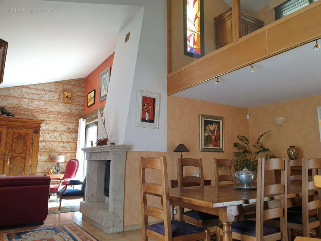 Söögituba - Architectural House with Professional Space in Amélie-les-Bains