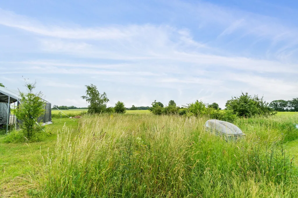 Jardin - Year-Round Plot with 5G Coverage in Orup