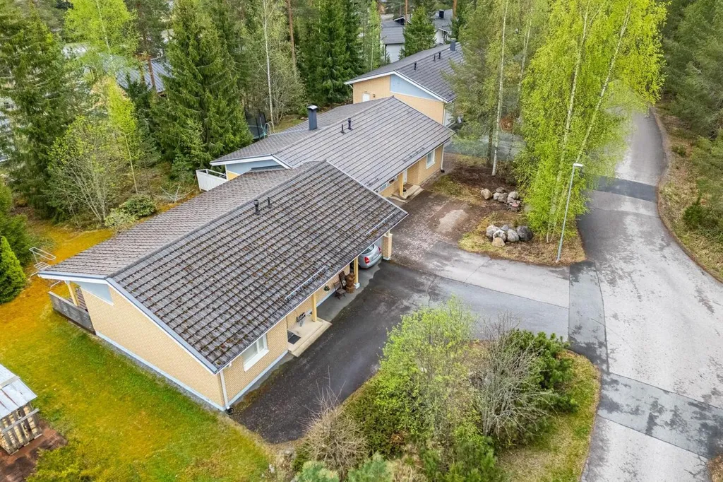 Õhuvaade - Modernised Apartment with Sauna in Riuttamäki