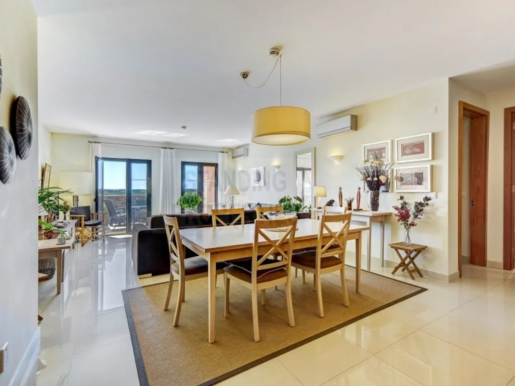 Salle à manger - Luxury Duplex with Golf Views in Alcantarilha