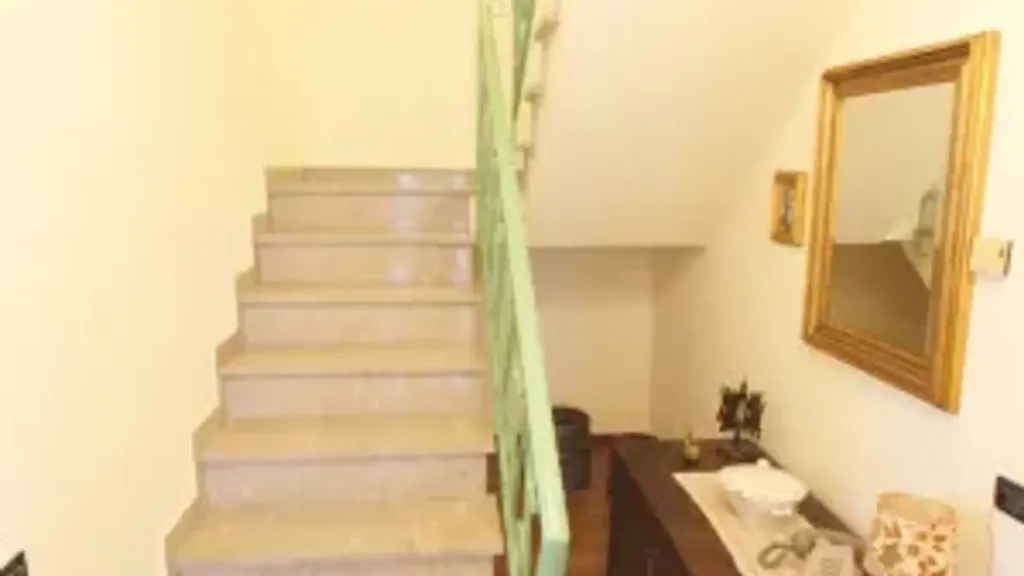 Toad - Rear-Access Terraced House in Lucca